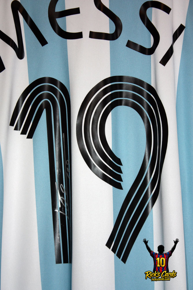 messiarg19auto1.jpg