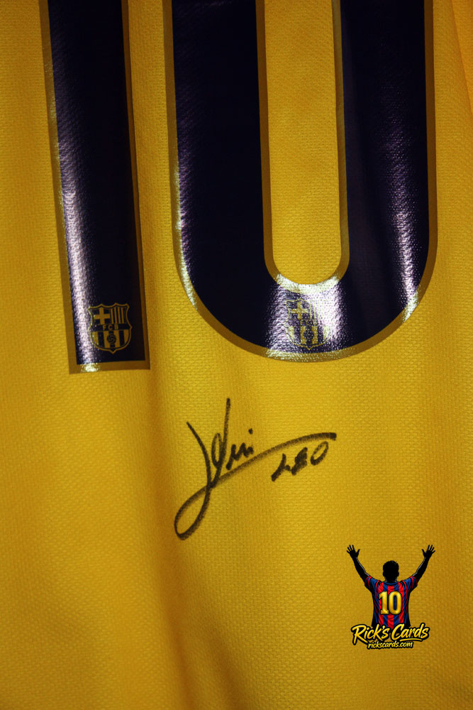 messiautoyellow1.jpg