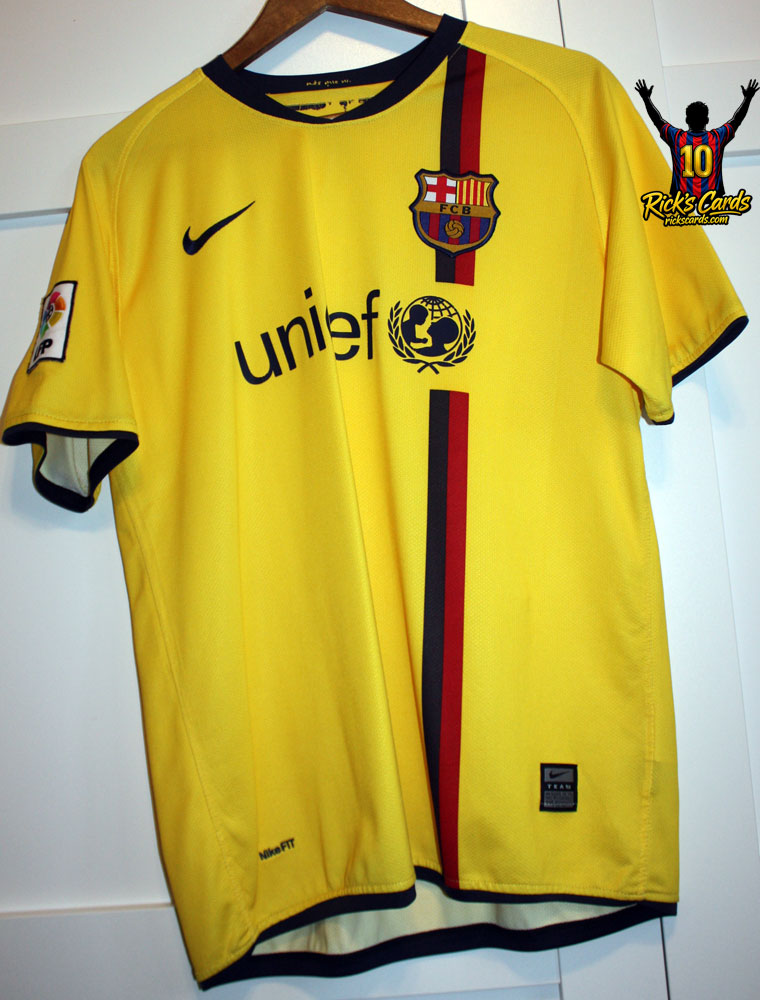 messiautoyellow3.jpg