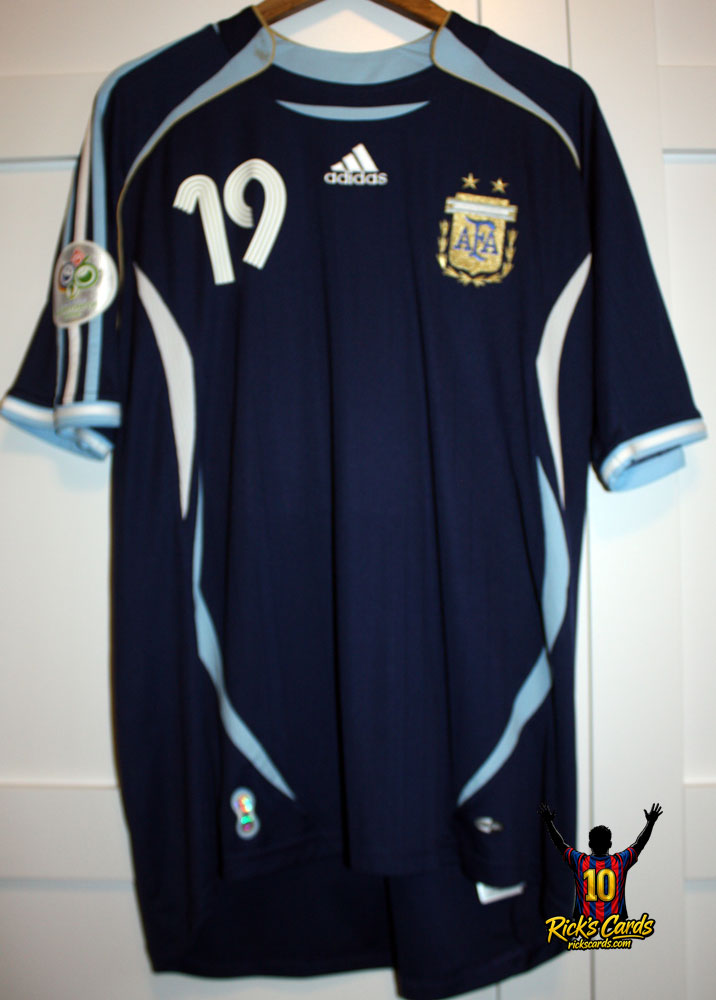 messibluearg192.jpg